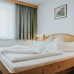 Photo of Waldblick-Doppelzimmer, Dusche oder Bad, WC