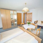 Photo of Triple room, shower, toilet