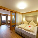 Photo of double room with shower or bath tub, WC | © Hotel Bergheimat