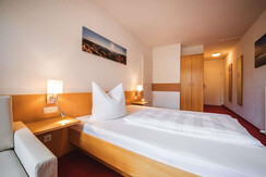 Doppelzimmer mit Verbindungstüre (2)