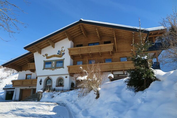 Hausansicht | © Viehhauser Haus Enzian