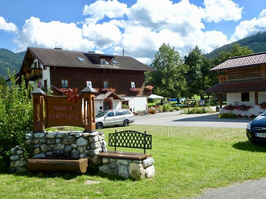 Parkplatz direkt neben dem Haus