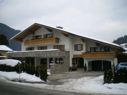 Hausfoto Winter