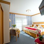 Photo of double room with shower, WC