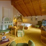 Photo of Suite, separate toilet and shower/bathtub, no smoker