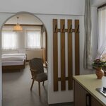 Photo of Apartment, separate toilet and shower/bathtub, living room/bedroom | © Air-Media/Karl Strauch