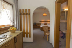 App. Theresia Wohnraum mit Schlafzimmer