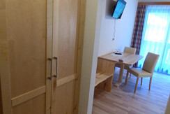 Gasthof-Klammstein-Familienzimmer -Vorraum