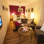 Photo of Suite, shower, toilet, 1 bed room
