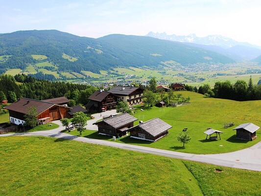 Öd-Bauernhaus und Ederbauer von oben