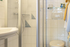 Tappenkar Badezimmer Zimmer links