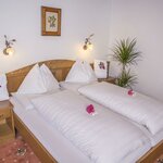 Photo of double room with shower, WC