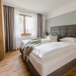 Photo of double room with shower, WC