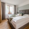 Photo of double room with shower, WC