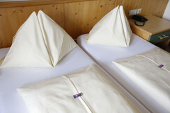 Zweibettzimmer 