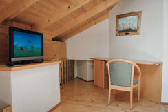 WieshofStJohann_ap_04