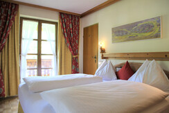 Hotel-Unterbergerwirt-Dorfgastein-Juniorzimmer