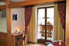 Zimmerbild94b