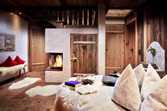 relaxing-bed