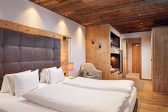 family-room-with-bunk-bed