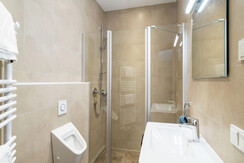 Badezimmer 1