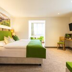 Photo of Double room, shower or bath, toilet, superior | © Alpenhotel Wurzer