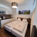 Photo of Shared room, shower, toilet, 2 bed rooms