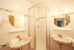 dusche-gross