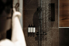 rainshower bathroom