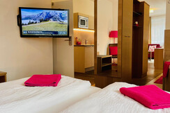 Suite 1