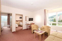 Suite Family 1 (2)
