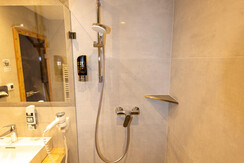 Dusche03