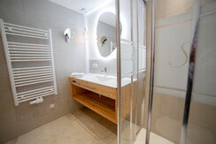 App8_Web-10