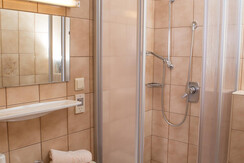 app-1-shower-toilet