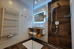 Bad mit Dusche