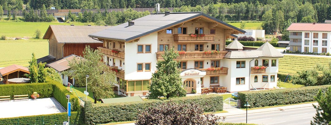 Holzmannhof im Sommer