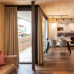 Photo of Apartment, separate toilet and shower/bathtub, facing the mountains