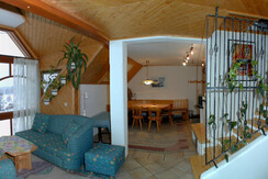 Studio 06