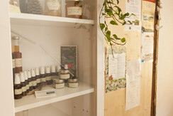 Immer gut versorgt-hauseigene Vitrine