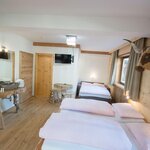 Photo of Triple room, shower and bath, toilet, conveniences