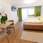 Photo of Double room, shower, toilet | © B&B Landhaus Vierthaler