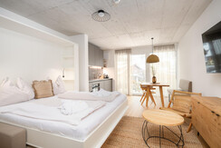 BASE 2.06 | Cozy Ladenstein bed ready for the night
