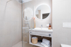 BASE 1.01 | bathroom 1 with shower and toilet