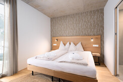 BASE 3.04 | master bedroom with en suite bathroom