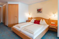 zimmer-207-7405