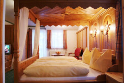 himmelbettzimmer_ii