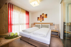 Penthouse Standard (5)