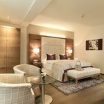 Photo of double room with bath tube, WC