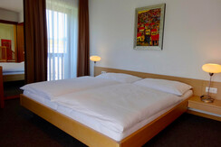 Schlafzimmer 2