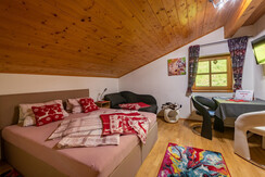 Schlafzimmer B